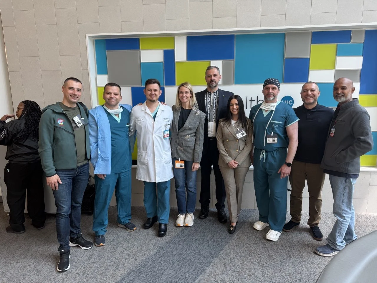 Photo de groupe des médecins et spécialistes du centre de rééducation